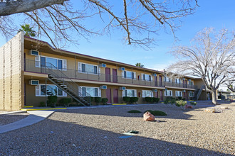 Mojave Breeze Apartments in Las Vegas, NV - Building Photo - Building Photo