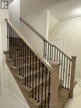 3259 Sixth Line in Oakville, ON - Building Photo - Building Photo