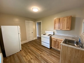 1936 W 4th St, Unit 2 in Williamsport, PA - Building Photo - Building Photo