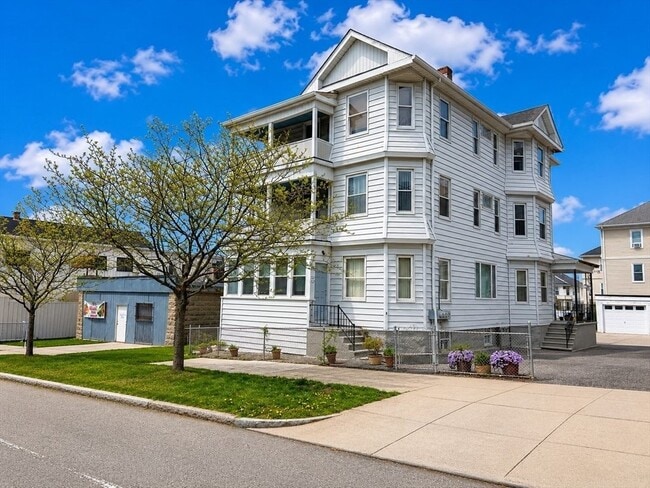 544 Plymouth Ave