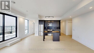 758 Dovercourt Rd in Toronto, ON - Building Photo - Building Photo