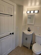 19 Ballston St, Unit Apt B in Bloomingdale, NJ - Building Photo - Building Photo