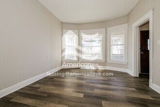 2049 Florence Blvd in Omaha, NE - Building Photo - Building Photo