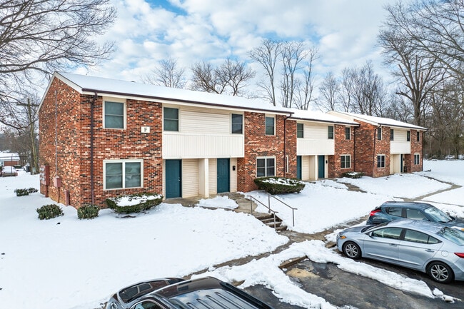Woodside Park Apartments - Income Based in Frankfort, KY - Foto de edificio - Primary Photo