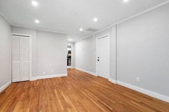 16 Hawthorne St, Unit 1 in Boston, MA - Building Photo - Building Photo