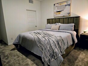 273 Mount Barcroft Dr, Unit #2 in Henderson, NV - Building Photo - Building Photo
