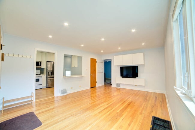 property at 9135 Mason Ave