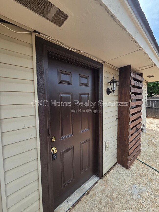 property at 6715 Lyrewood Ln