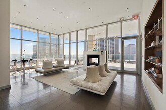 75 Wall St in New York, NY - Building Photo - Building Photo