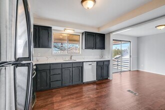 3823 NE View Pl in Gresham, OR - Building Photo - Building Photo