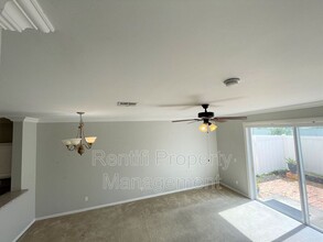 3009 Palmetto Oak Dr-Unit -#106 in Ft. Myers, FL - Foto de edificio - Building Photo