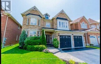 301 Williamson Dr W in Ajax, ON - Building Photo
