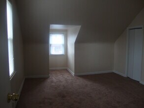 7535 Republic Ave in Warren, MI - Building Photo - Building Photo