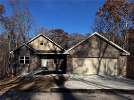 12 Celtic Dr in Bella Vista, AR - Building Photo