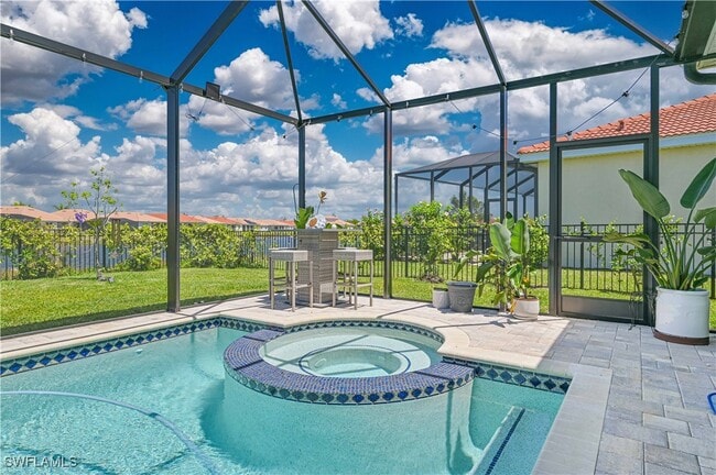 property at 2833 Royal Gardens Ave