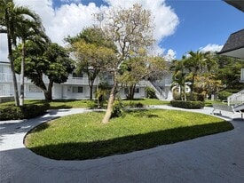 4550 SW 67th Ave in Miami, FL - Building Photo