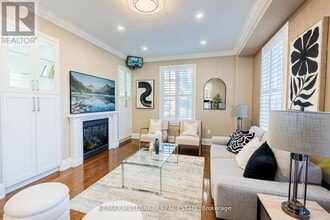 1 Bracknell Ave in Markham, ON - Building Photo - Building Photo