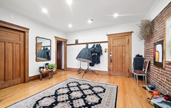 824 Champagneur Av in Outremont, QC - Building Photo - Building Photo