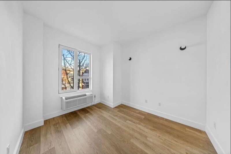 1042 President St in Brooklyn, NY - Building Photo