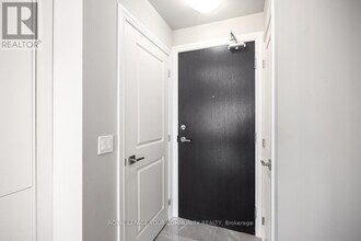 23 Glebe Rd W in Toronto, ON - Building Photo - Building Photo