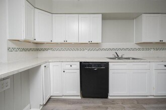 690 2nd Ave in Troy, NY - Building Photo - Building Photo