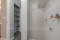 926 S Comstock Rd photo'