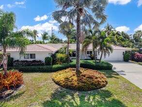 1109 SE 12th Terrace in Deerfield Beach, FL - Building Photo - Building Photo