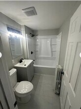 1068 Broad St in Meriden, CT - Building Photo - Building Photo