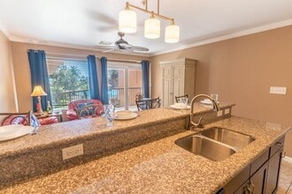 9520 Seawall Blvd in Galveston, TX - Foto de edificio - Building Photo