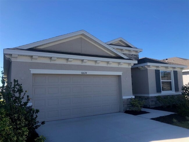 16634 Mooner Plank Cir in Wimauma, FL - Building Photo - Building Photo