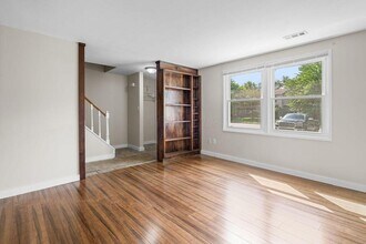 7504 Stonetrail Way in Reynoldsburg, OH - Building Photo - Building Photo