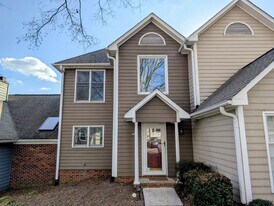 2808 Shadowbrook Ln in Winston-Salem, NC - Building Photo