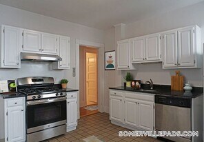 40 Calvin St, Unit 40-02 in Somerville, MA - Building Photo