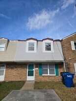 5602 Banbury Ct in Virginia Beach, VA - Building Photo