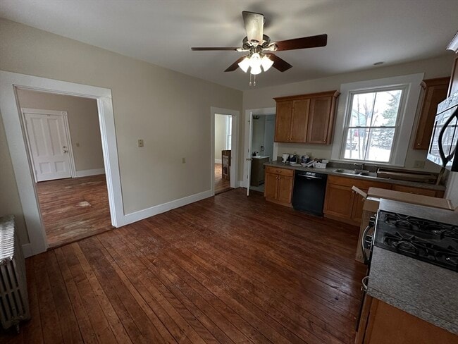 property at 1160 Boston Rd