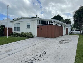640 54th St in West Palm Beach, FL - Building Photo - Building Photo