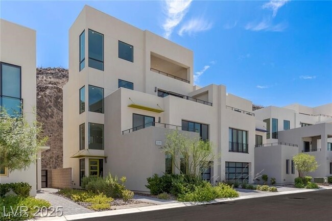 property at 378 Tranquil Peak Ct