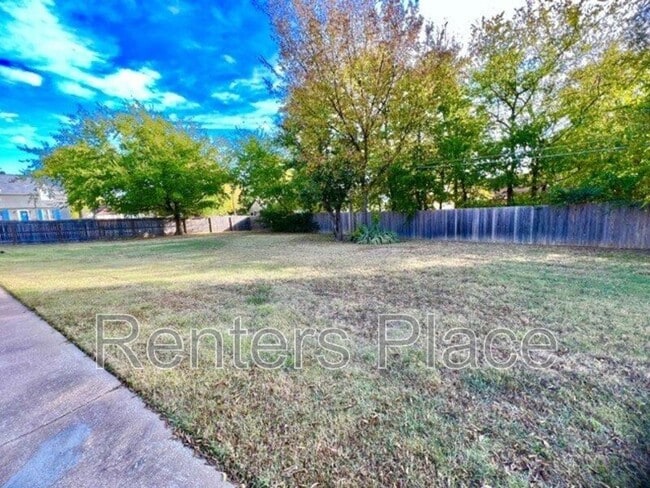 2233 N Denver Blvd in Tulsa, OK - Building Photo - Building Photo