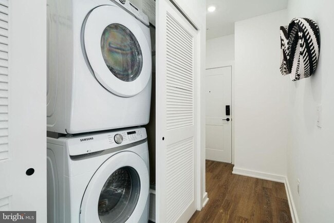 2421 N Mascher St in Philadelphia, PA - Building Photo - Building Photo