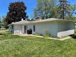 2507 Campbell St in Rolling Meadows, IL - Building Photo - Building Photo