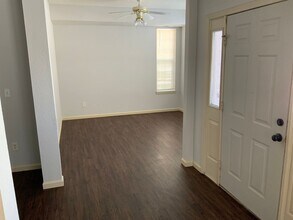 424-424 Eisenhower St in Baldwin City, KS - Building Photo - Building Photo