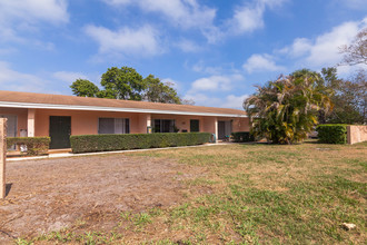 Alberta Apartments in St. Petersburg, FL - Building Photo - Building Photo