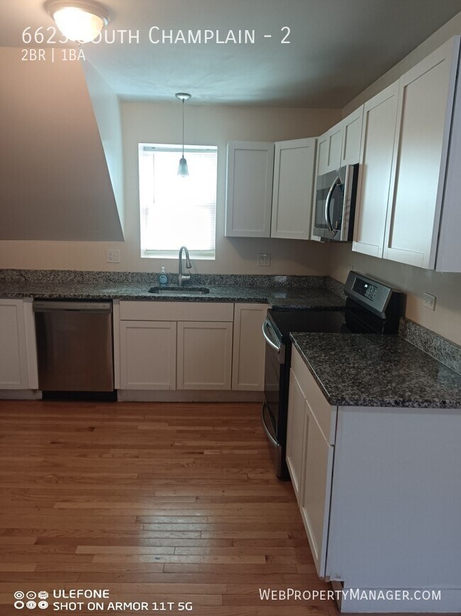 property at 6623 S Champlain Ave