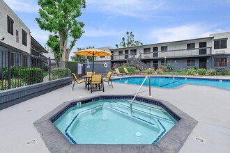 Zen Diamond Apartments in Hemet, CA - Building Photo - Building Photo