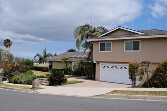 26658 Honey Creek Rd in Rancho Palos Verdes, CA - Building Photo - Building Photo