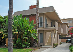 3636 Empire Dr in Los Angeles, CA - Building Photo - Other