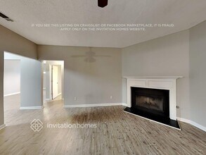 170 Stillwood Dr in Newnan, GA - Building Photo - Building Photo