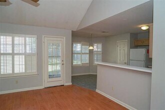 7938 Annes Circle Unit in Cordova, TN - Building Photo - Building Photo