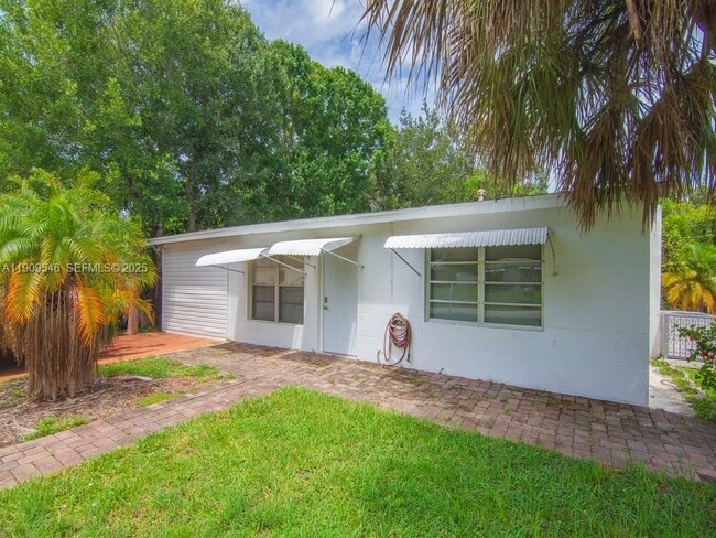 1650 5th Ave in Vero Beach, FL - Building Photo - Building Photo