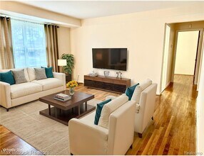 1619 Poplar Ave in Royal Oak, MI - Building Photo - Building Photo